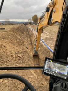 koparka wykonująca prace